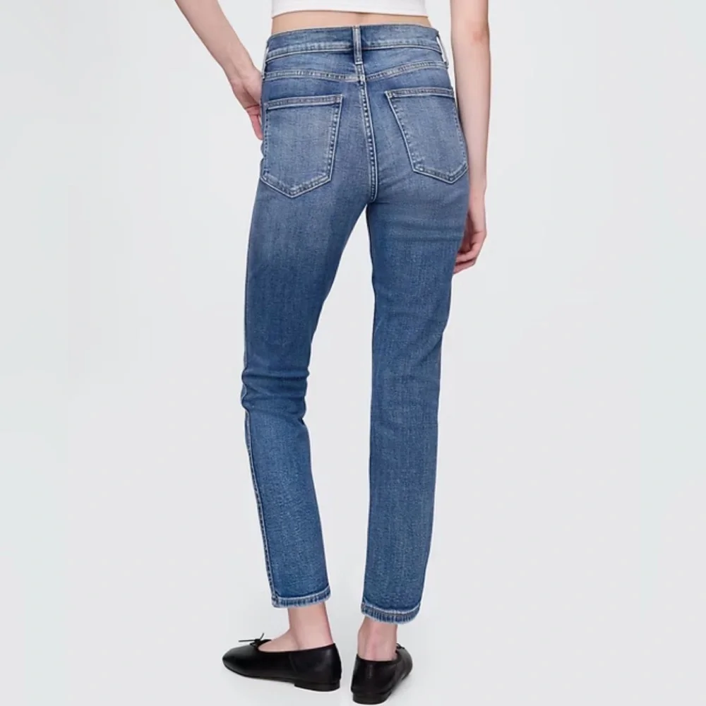Gap High Rise Vintage Slim NWT - Picture 2 of 3